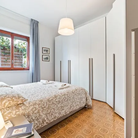 Roomy Flat With Parking * Vietri sul Mare