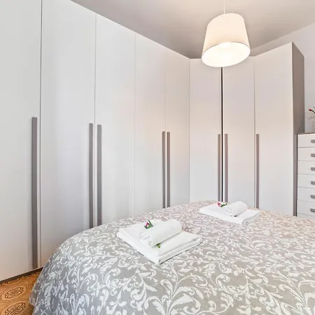 Roomy Flat With Parking Apartment Vietri sul Mare