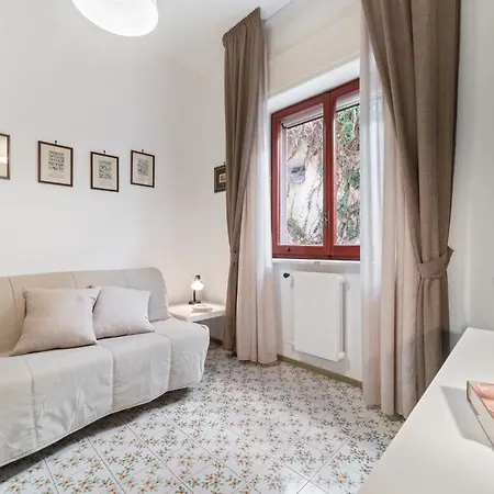 Roomy Flat With Parking Apartment Vietri sul Mare