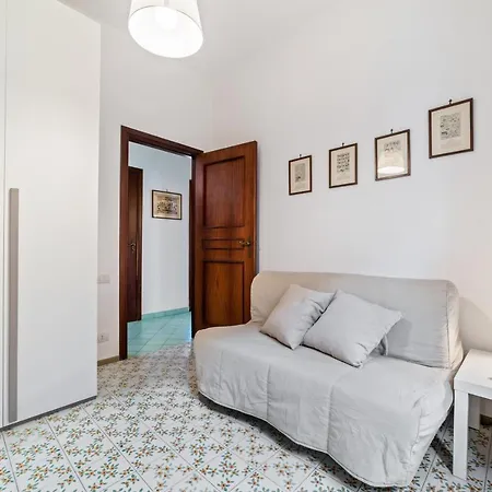 Apartment Roomy Flat With Parking Vietri sul Mare