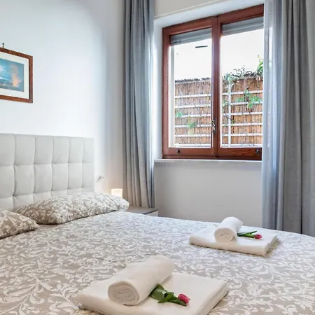 Apartment Roomy Flat With Parking *