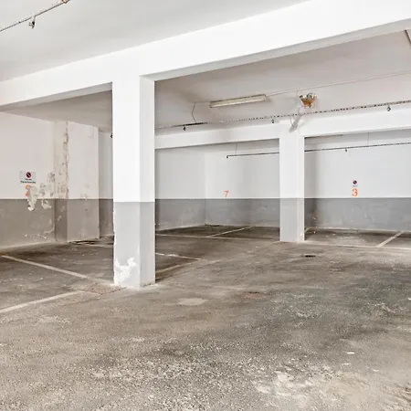 Roomy Flat With Parking Vietri sul Mare