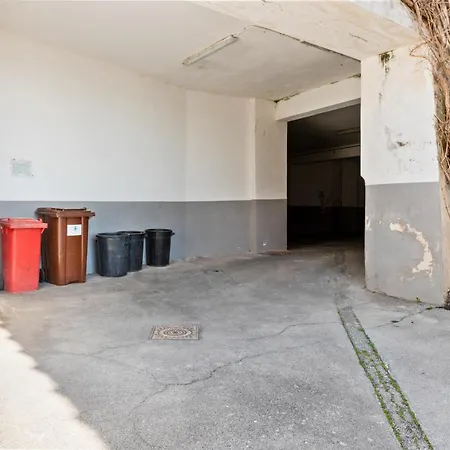 Roomy Flat With Parking Apartment